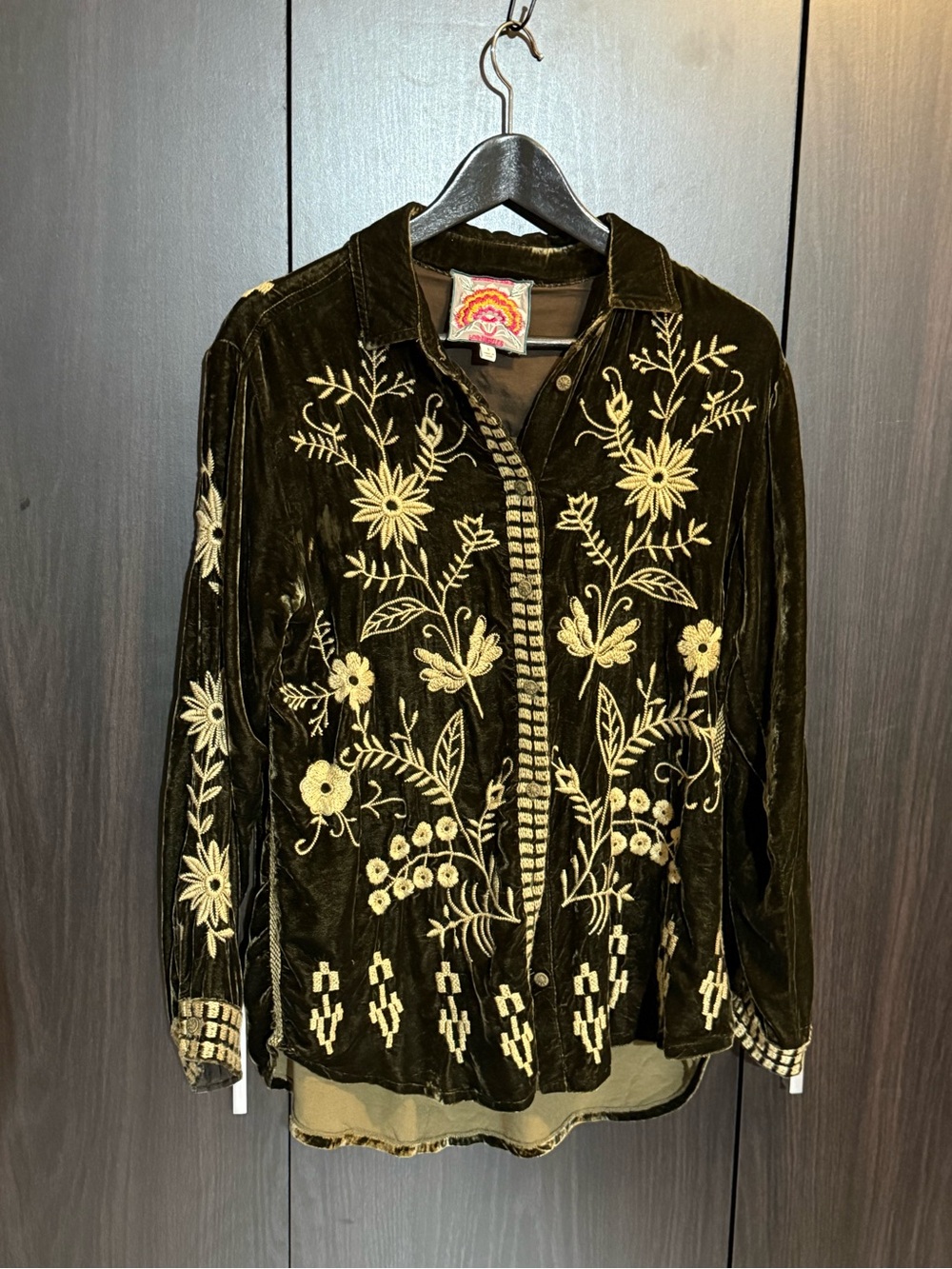 Johnny Was Olive Green Velvet Embroidered button up top - wmns small